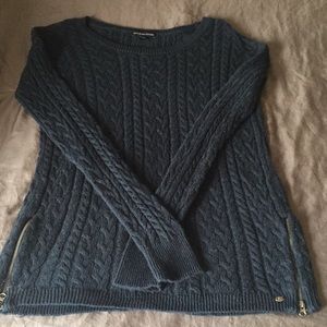 Navy American eagle sweater!